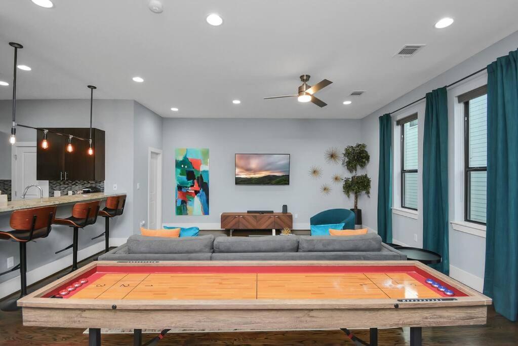 Skyline Views - Sleeps 10 Home Near Downtown Houston Exteriör bild