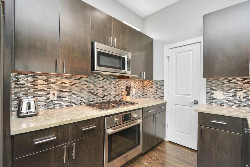 Skyline Views - Sleeps 10 Home Near Downtown Houston Exteriör bild