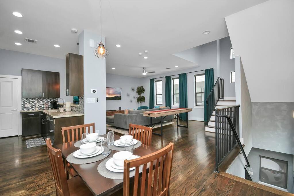 Skyline Views - Sleeps 10 Home Near Downtown Houston Exteriör bild