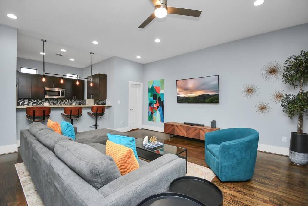 Skyline Views - Sleeps 10 Home Near Downtown Houston Exteriör bild